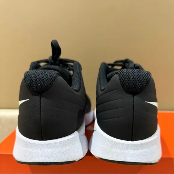 NWT Nike SHOES 4Y Star RUNNER GS Box NIB