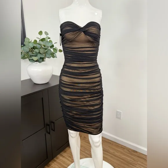 NWT Norma Kamali Walter Slim Strapless Sweetheart Shirred Mesh Dress Size Small