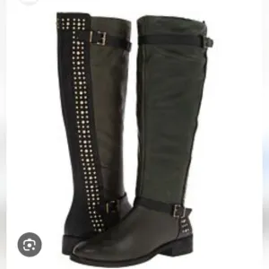NWT Rockin Ellister Jessica Simpson Ovr-Knee Black, Studs, Zips, 1&quot; Heel Size 11