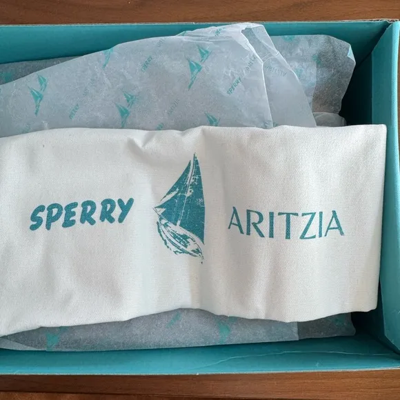 NWT: Sperry x Aritzia Authentic Original™ Brown Boat Shoe