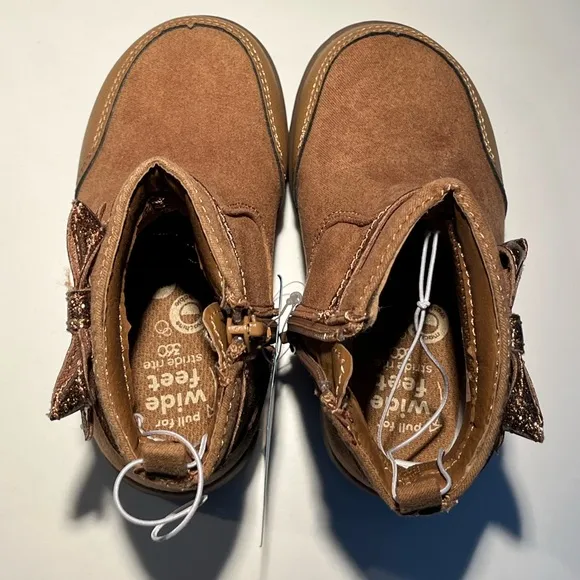 NWT Stride Rite 360 Elaine Bow Ankle Boots.Little Girls size 6-Fits med to wide.