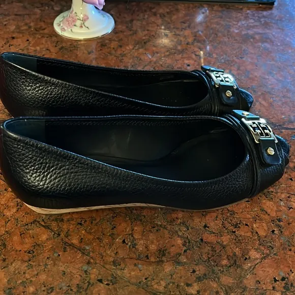 NWT Tory Burch Open Toe Low Wedge Shoe Size 8