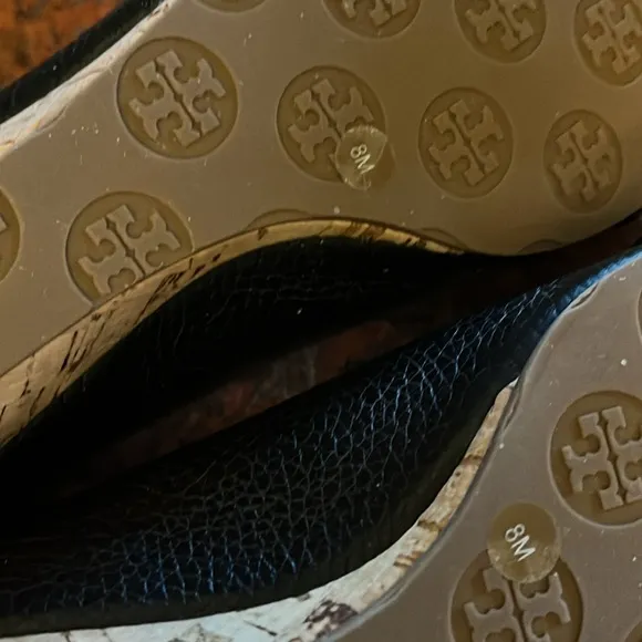 NWT Tory Burch Open Toe Low Wedge Shoe Size 8