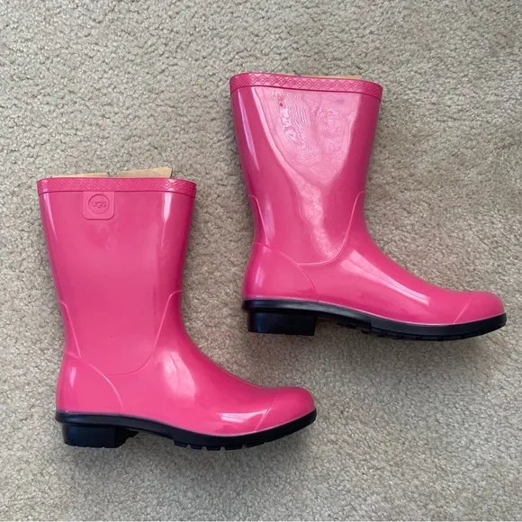NWT UGG Girl’s Raana Pink Rain Boots