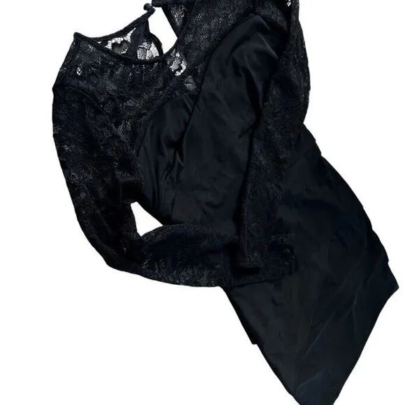 NWT White House Black Market Gray Knee Length Dress with 3/4 Lace Sleeves Size 4