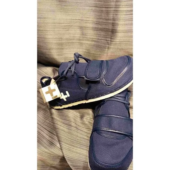 NWT OETZ men's shoes.