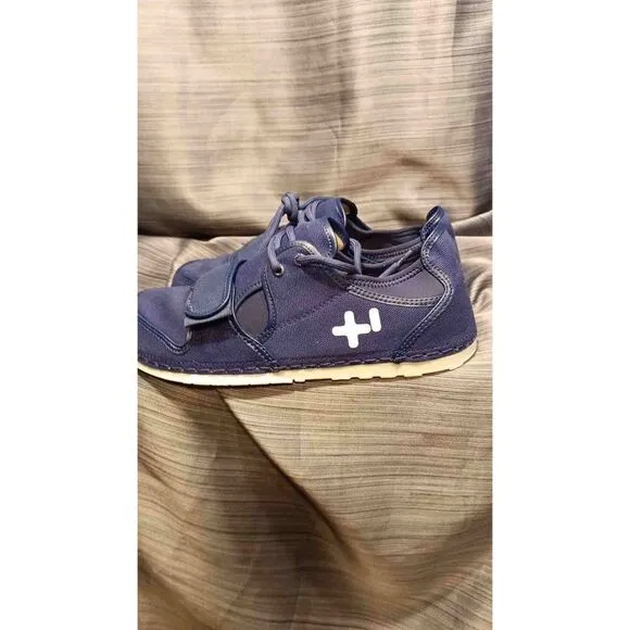 NWT OETZ men's shoes.