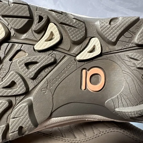 Oboz Ousel Shoes Women 8.5 Trail Hiking Gray Lightweight Outdoor Grip