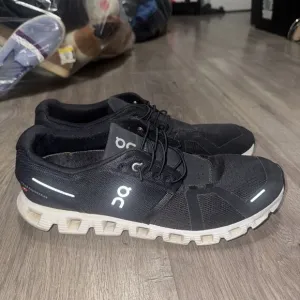 On Cloud 5 Men Running Athletic Sneakers Shoes Sz 11.5 Black White Mesh Comfort