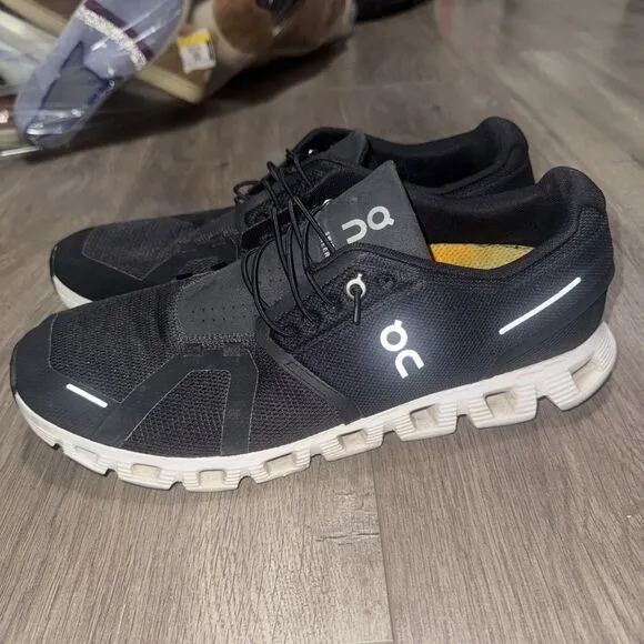 On Cloud 5 Men Running Athletic Sneakers Shoes Sz 11.5 Black White Mesh Comfort