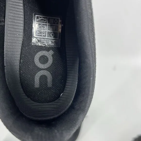 On Cloud 5 Ripstop Mesh Shoes Size 8.5 Womens Road Running Triple Black Walking