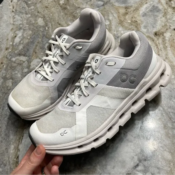 On Cloud Cloudrunner in White/Frost Running Shoes Sneaker Women Size 8