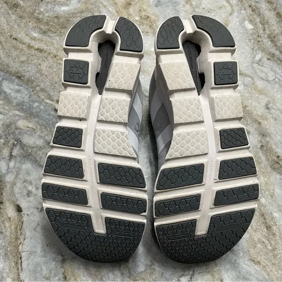 On Cloud Cloudrunner in White/Frost Running Shoes Sneaker Women Size 8