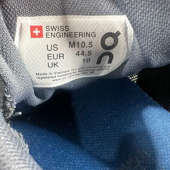 On Cloud Swiss Engineering Performance Running‎ Shoes Athletic Sneakers Black