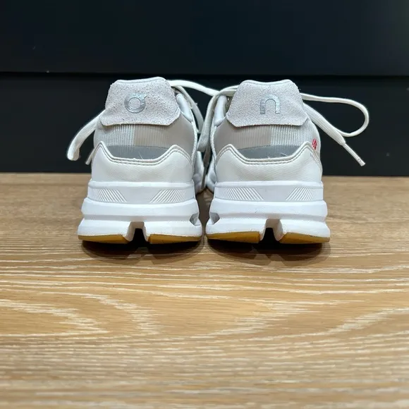 On Cloudrift womens size 7.5