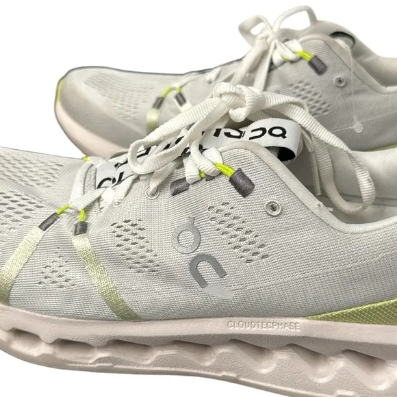 On  Cloudsurfer men  9 white/sand