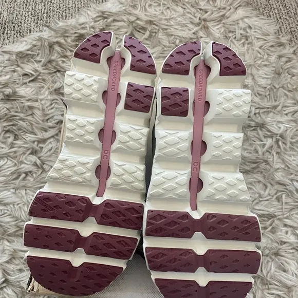 On Cloudswift 3 AD Running Shoe