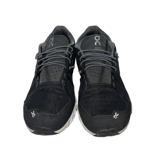 On Running  Man Shoes Size 10