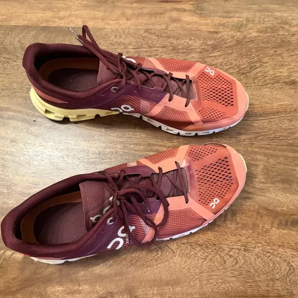 On Running Men's Athletic Shoes - Red and White