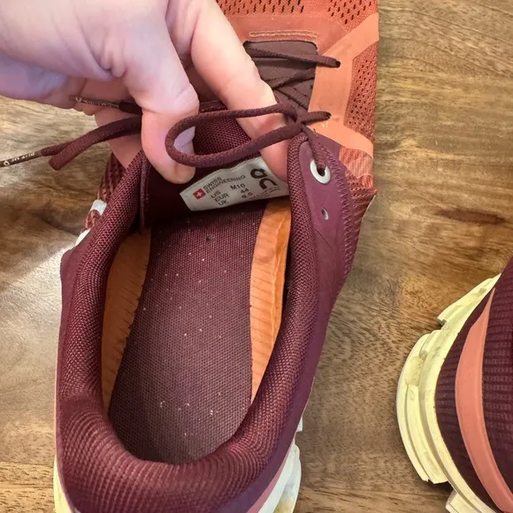 On Running Men's Athletic Shoes - Red and White