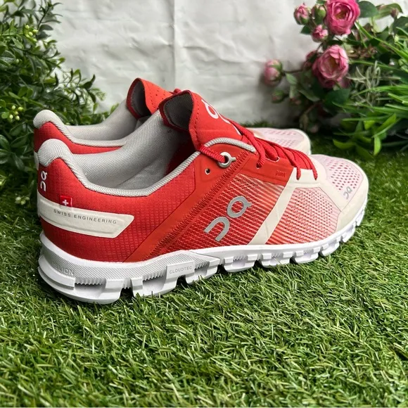 On RunningCloudflow Running Shoe - Women size 7 Rust/Rose |New