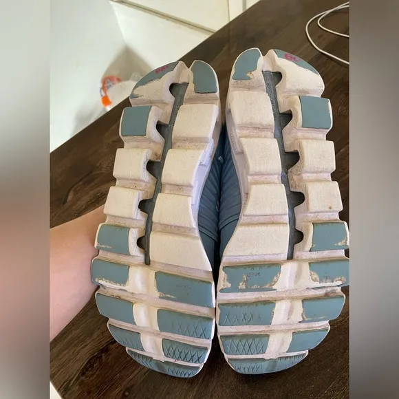 ON Women's Cloudswift Running Shoes - Blue