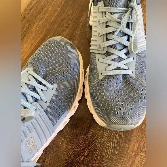 ON Women's Cloudswift Running Shoes - Blue