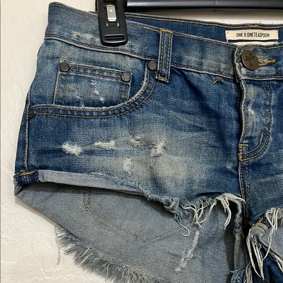 One Teaspoon Number 2’s Blue Distressed Ripped Frayed Hem Denim Shorts Boho