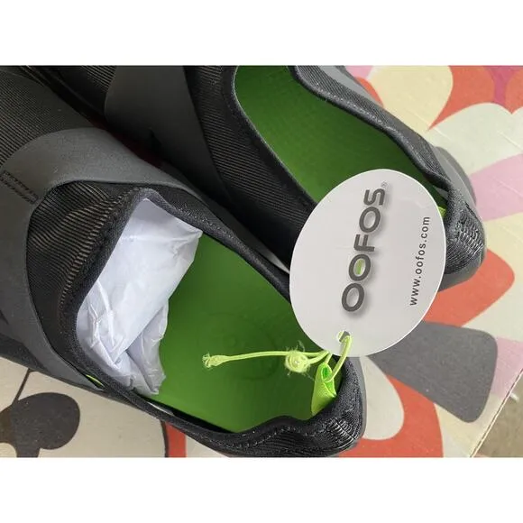 OOFOS 00MG Low Black Gray Slip On Round Toe Mesh Comfort Shoes 11 NWT