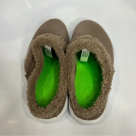 Oofos Oocoozie mules slip on shoes casual comfort shoes women’s size 9