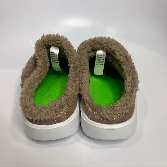 Oofos Oocoozie mules slip on shoes casual comfort shoes women’s size 9