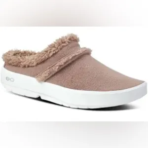 Oofos Oocoozie mules slip on shoes casual comfort shoes women’s size 9