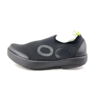 Oofos OOmg EeZee Low Recovery Slip on Shoes 9