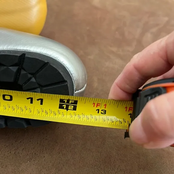 Oracle Gravel Bike Shoes Silver/Gold **See description for measurements** New