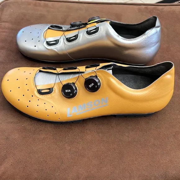 Oracle Gravel Bike Shoes Silver/Gold **See description for measurements** New