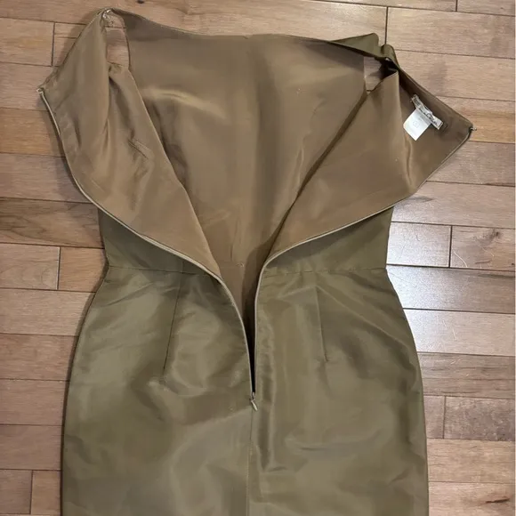 Oscar de la Renta runway RTW Boat Neck Sleeveless Taupe / Sand Dress