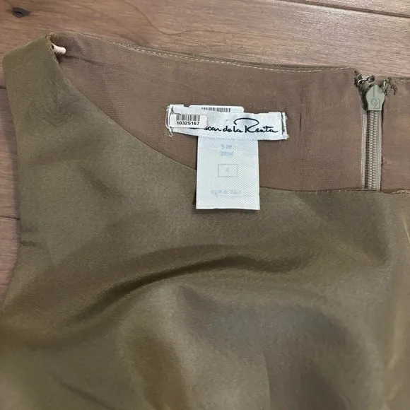 Oscar de la Renta runway RTW Boat Neck Sleeveless Taupe / Sand Dress