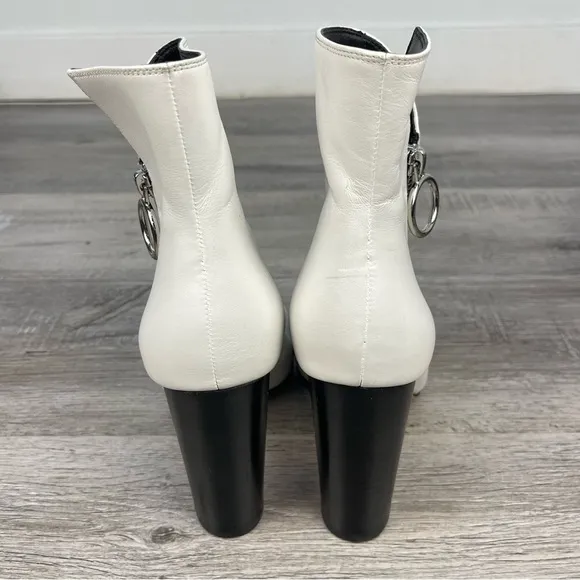 PAIGE Kate Booties - Panna Leather  in White  Size 7  GUC