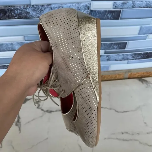 Pas de Rouge open toe shoes size 39 /8.5