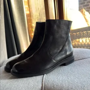 Paul Green Rook Black Leather Boots