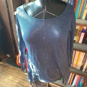 Peruvian Connection L flowy artsy navy blue lightweight sweater