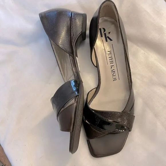 PETER KAISER PATENT OPEN TOE SHOES.  NEW