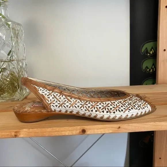 Pikolinos White and Brown Punched Leather Open Toe Slingback Shoes Sandals