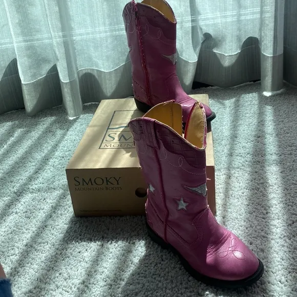 Pink cowboy boots that light up when you stomp them on the floor!