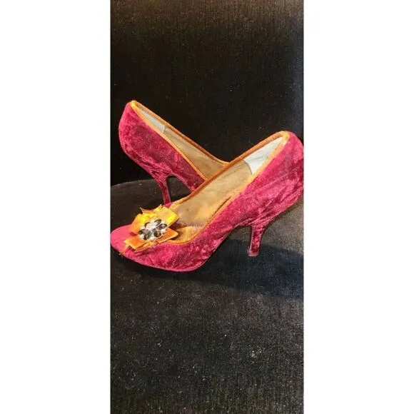 Poetic License Dazzling 2 Pumps