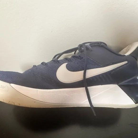 Preowned Nike Kobe AD Midnight Navy. Size 7Y.