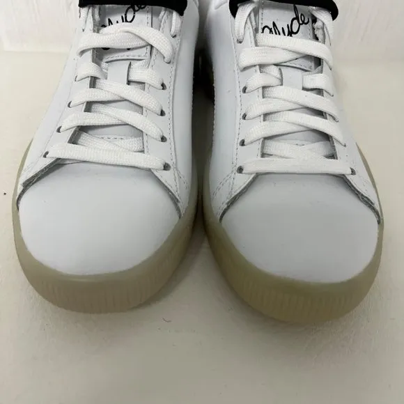 Puma Clyde Signature Ice Gum Sole Leather Shoes 2 Sets Laces size 4.5C