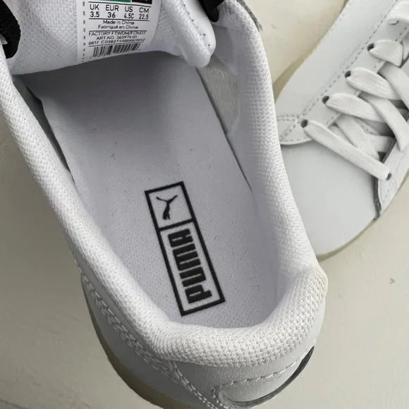 Puma Clyde Signature Ice Gum Sole Leather Shoes 2 Sets Laces size 4.5C