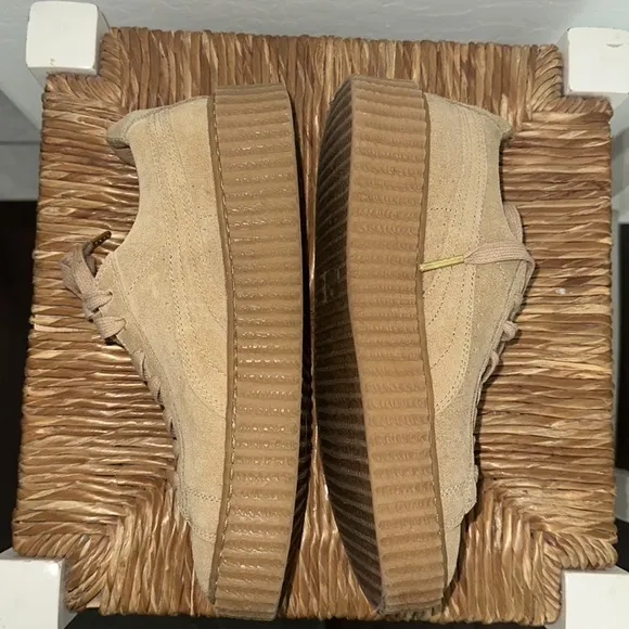 PUMA Creepers Rihanna Fenty Suede Oatmeal Tan Women's Sz 8 Thick Gum Rubber Sole