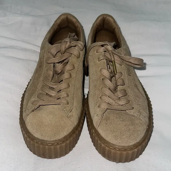 PUMA Creepers Rihanna Fenty Suede Oatmeal Tan Women's Sz 8 Thick Gum Rubber Sole